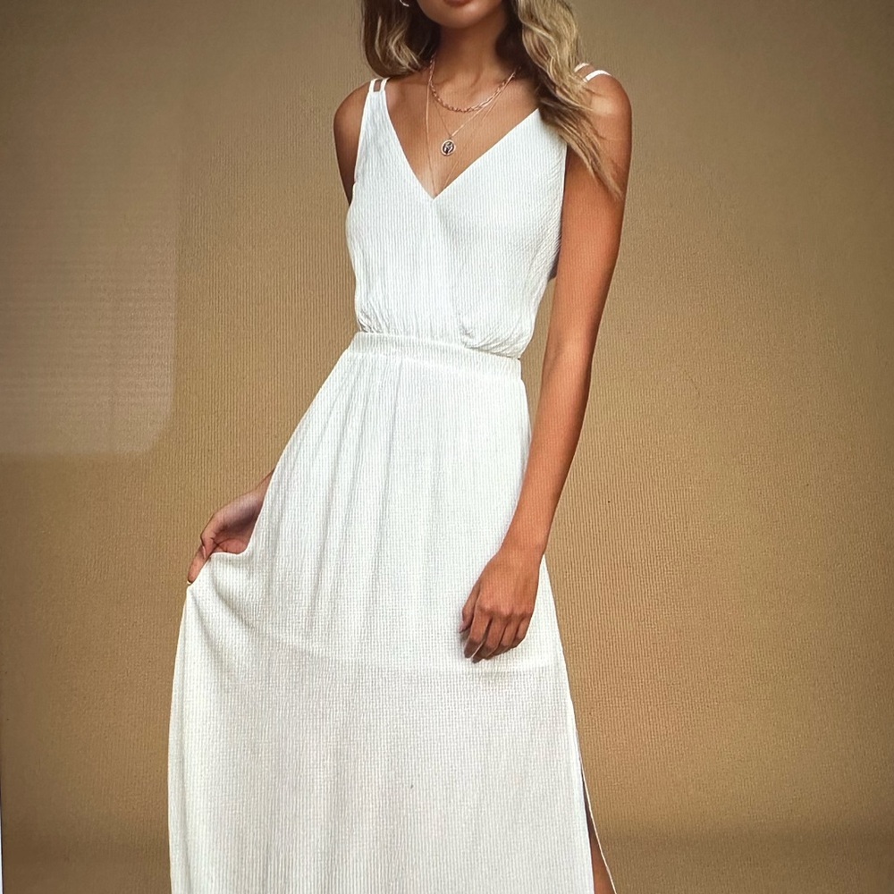 Lulu’s Lost in Paradise Maxi dress